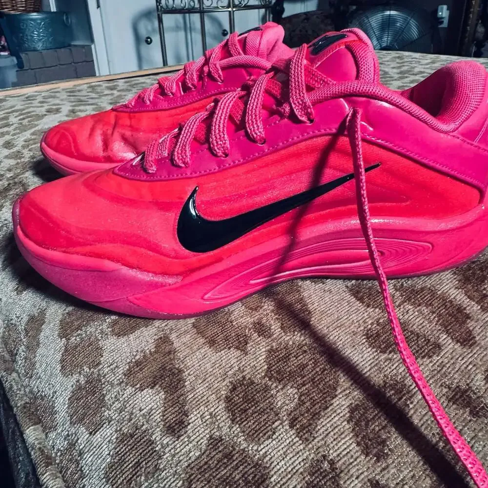 Nike pre owned